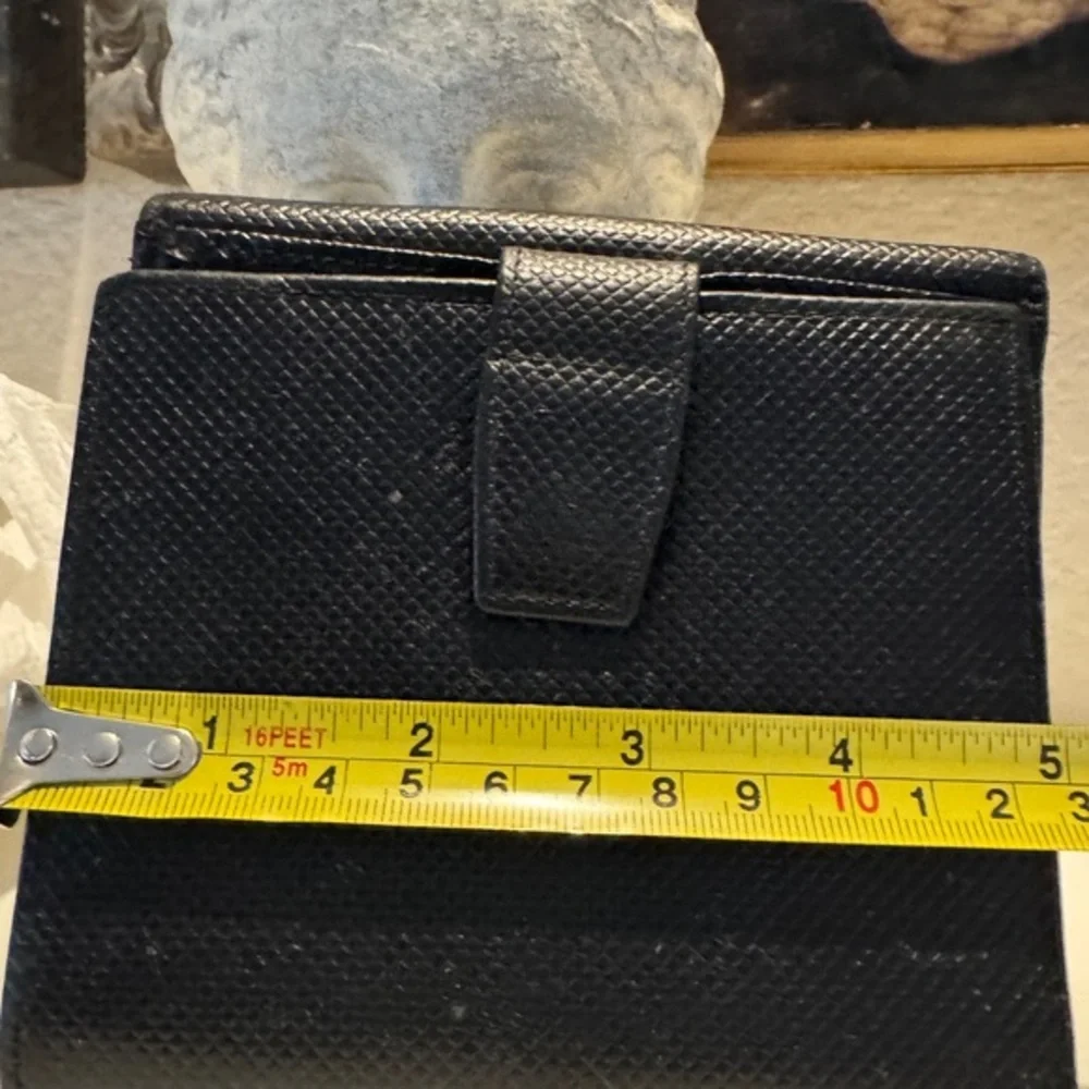 Neiman Marcus Collection‎ Black Textured Wallet